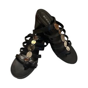 BCB Women/Girls Black Leather Axel Sandal - Size 6.5 Like New